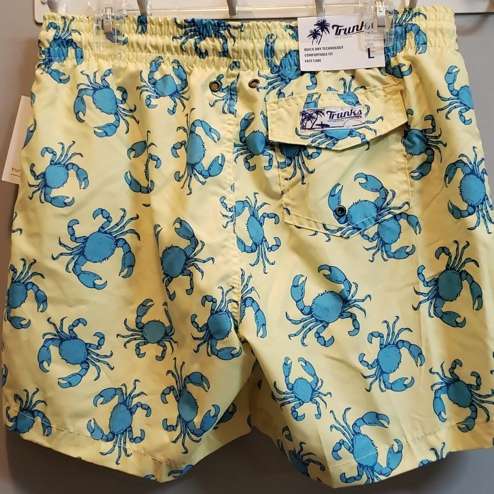 Trunks Brand NWT Men's Pale Yellow with Blue Crab Design Swim Trunks